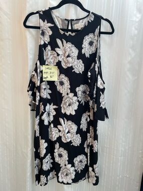 Mud Pie Black and White Floral Cold-Shoulder Dress